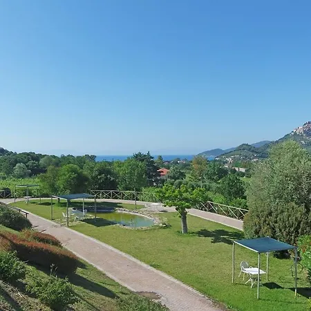 Il Poggio Del Cenito Apartahotel 3*