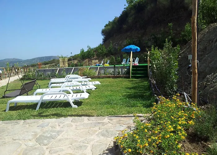 アパートホテル Il Poggio Del Cenito 3*