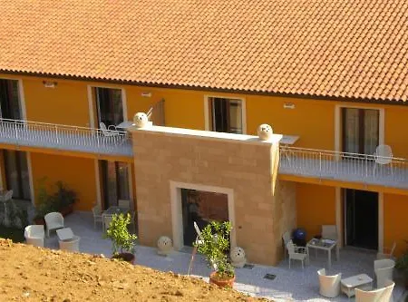 Aparthotel Il Poggio Del Cenito
