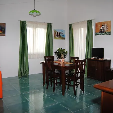 Il Poggio Del Cenito Aparthotel