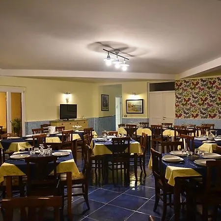 Aparthotel Il Poggio Del Cenito